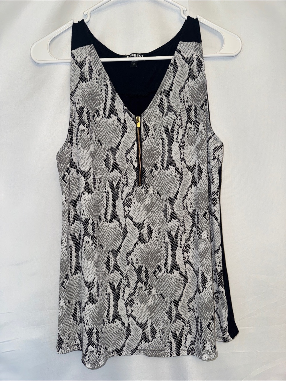 Express Black & White Snake-Print V-Neck Tank with Gold Zip Y2K size medium